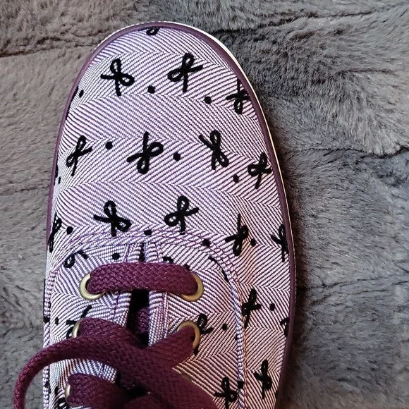 NWT! RARE! Taylor Swift In Collaboration with Keds Purple Bow Print Keds! Size 8 - Picture 11 of 11